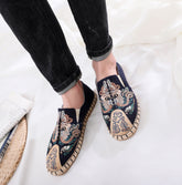 Zapatos de lona transpirables con bordado y suela de tela resistente para hombre